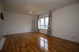 Living Room- click for photo gallery